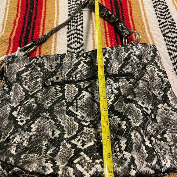Patricia Nash Snakeskin Print Shoulder Bag | Faux Leather | Silver Hardware - Picture 3 of 8